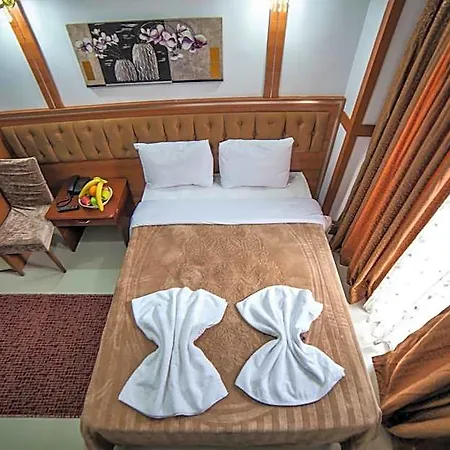 Hotel Duhok *